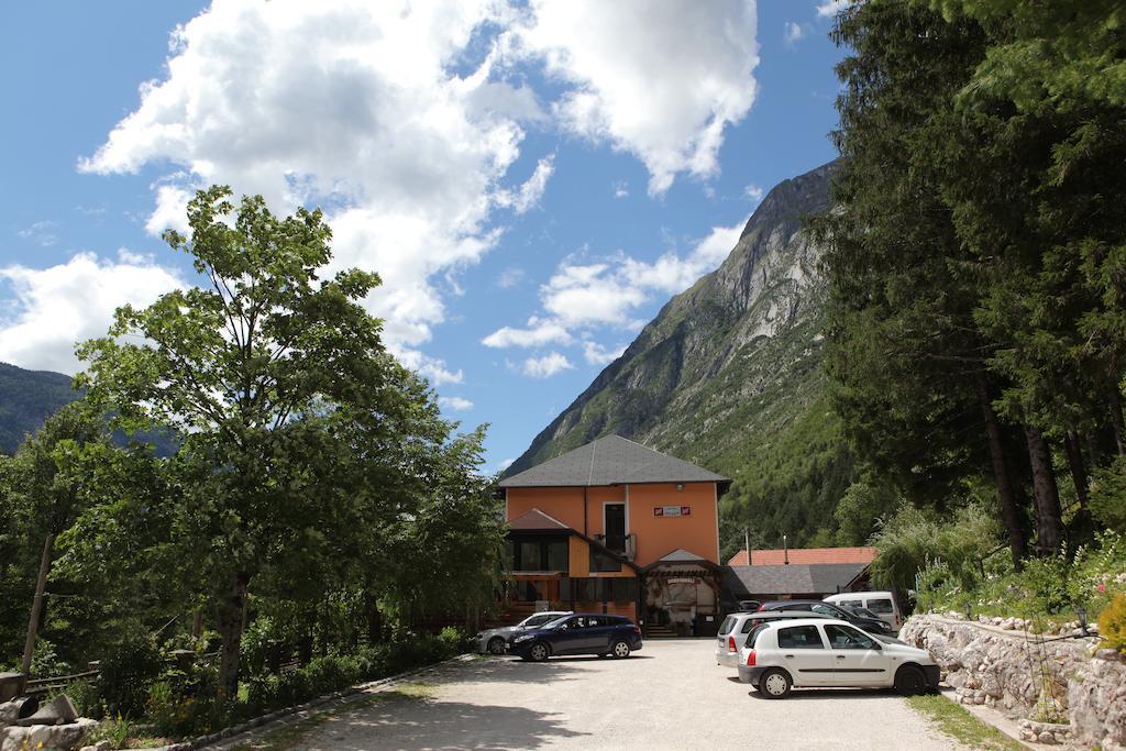 Guest House Mystic River Bovec Exteriör bild