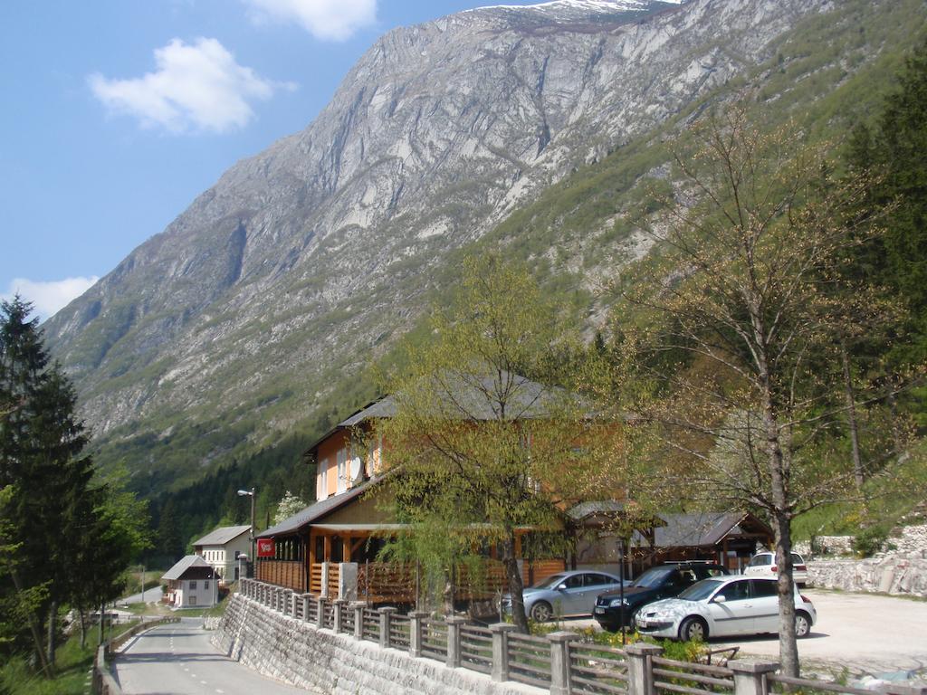 Guest House Mystic River Bovec Exteriör bild